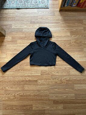 Indyeva Cropped Hooded Athletic Top